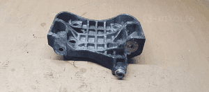 Podstawa łapa alternatora VW Touareg 3.0 TDI 059903143P 2