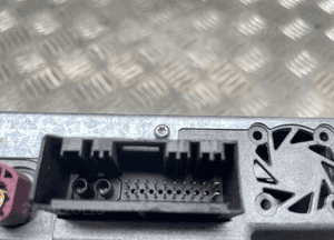 BMW F10 F11 RADIOODTWARZACZ ZMIENIARKA Z TYŁU DVD 9258353 4