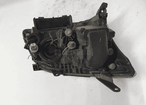 Lampa przednia lewa przód lewo toyota avensis T25 7