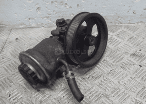 TOYOTA COROLLA VERSO II POMPA WSPOMAGANIA 2.2 D-CAT 2