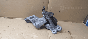 Łapa silnika poduszka Opel Vivaro B Trafic III 1.6 DCI 112101360R 3