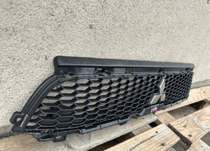 Grill atrapa zderzaka mitsubishi outlander ii lift 2