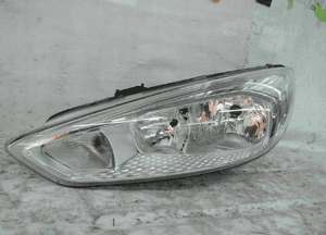 Ford focus MK3 lift zwykła bez led bdb lampa przednia lewa 1