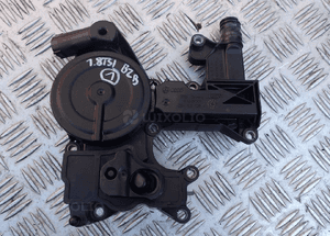 Oddzielacz oleju audi A4 A5 A6 vw 06H103495A dostępne 2 sztuki 1