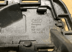 Zaślepka spryskiwacza lewy przód Audi A4 B8 8K09595275G 8K0807787G 4