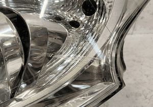 Lampa lewa reflektor lewy peugeot 208 i 2012- 2