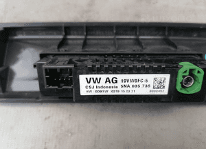 Gniazdo USB Vw Audi 5NA035736 2