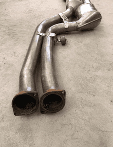 Bmw M4 F82 cs wydech tłumik katalizatory 7854735 7850083 8095717 9