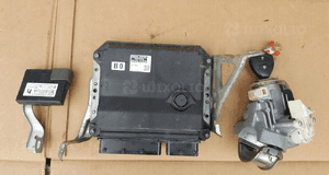 auris 2.0 sterownik kluczyk zestaw 89661-12B00 1