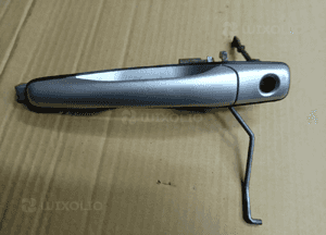 Mitsubishi Grandis klamka drzwi przód przednia lewa 1