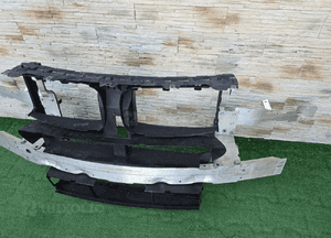 Pas przedni wzmocnie bmw X5 F15 3