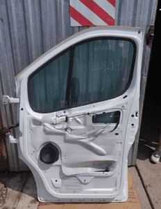 Drzwi prawy przód prawe przednie renault trafic ii opel vivaro a primastar 4