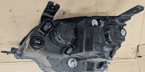 Opel Antara lampa przód przednia prawa lewa 4