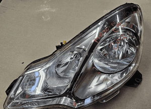 Citroen C3 II 2 lift lampa przód przednia prawa lewa 1