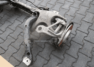 Oś belka zawieszenie tył tylne wózek tył tylny audi A6 C7 3.0 tdi kombi 13