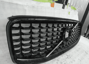 VOLVO XC60 II Lift R DESIGN grill atrapa 32409198 32133812 CAŁY 2