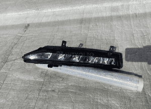Skoda superb 3 iii lift led drl halogen lewy 19- 1