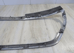 Peugeot 208 atrapa listwa chrom zderzak przód 9810530077 8
