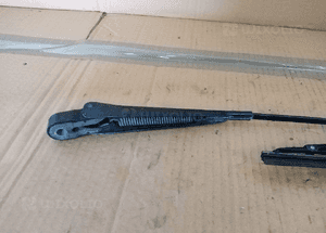 Ramie wycieraczki prawy przód Mercedes W126 3