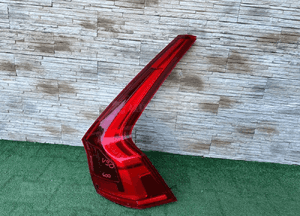 Lampa tylna tył volvo V90 31656782 1