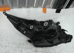 Toyota aygo cross zwykła lampa przednia lewa 6