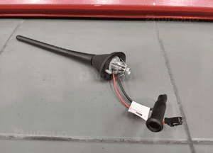 Jeep compass i lift 2.2 crd antena dachowa radiowa radio wzmacniacz 2