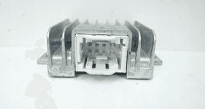 WZMACNIACZ HARMAN MERCEDES W223 W447 A2439008400 5
