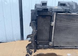 Peugeot 508 2.0 hdi pas przedni chłodnice komplet wentylator intercooler 2