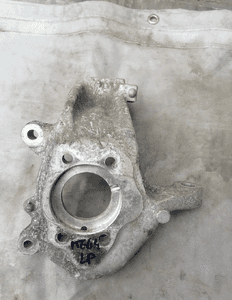 Zwrotnica lewa lewy przód Renault Megane 4 IV 1