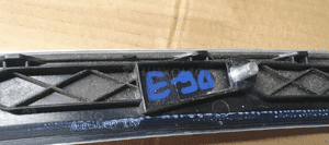 Dekor listwa ozdobna drzwi prawy przód BMW 3 E90 9145408 8