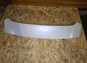 Toyota PRIUS PLUS spoiler lotka 070 1