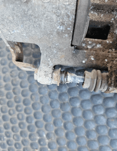 Zacisk Zaciski Jażmo Tyl Tylne Hamulcowy Hamulcowe AUDI A4 B6 B7 245 255mm 15