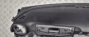 Mercedes W206 c-klasa kokpit deska konsola głośnik centralny oryginał 9