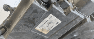 Przod przednia lampa prawa volkswagen polo 9N3 5
