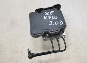 Jaguar xe X760 2.0 d pompa hamulcowa GX7314F447AF 2