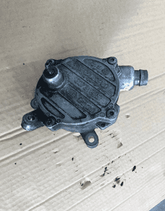 Waku vacu wakum pompa Volvo 2.4 D5 185KM 30731825 1