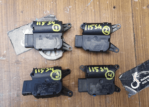 Silniczek Nagrzewnicy Mechanizm Nawiewu Klapki EUROPA AUDI A4 B6 B7 1