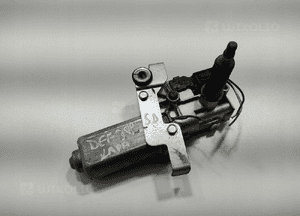 SILNICZEK WYCIERACZKI TYŁ TYLNEJ LAND ROVER DEFENDER HX12-17D413-AA 99-14 2