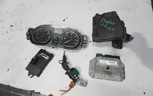 KOMPUTER STEROWNIK SILNIKA 237100740R DACIA DUSTER 1 I 1.6 16V 1