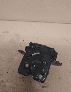 Nissan primera P12 hb zamek klapy bagażnika tył 6