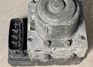 Toyota Avensis Verso pompa sterownik ABS 44510-44110  3K / 44510-44050 9A 1