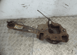 Ford focus MK3 1,6TDCI hb piasta zwrotnica prawa tylna 2