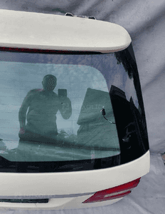 Klapa bagażnika Mercedes E Klasa W212 Kombi 2127420010 2