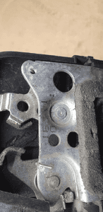 Zamek prawy przód przedni prawy Alfa Romeo 147 6