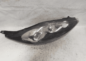 Przod przednia lampa prawa ford fiesta MK7 2