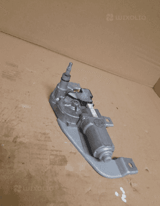 SILNICZEK WYCIERACZKI TYŁ SUZUKI SWIFT V 3