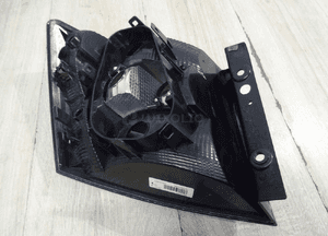 SKODA FABIA III 3 6V9 KOMBI lampa tył tylna prawa 6v9945096 LLU 7