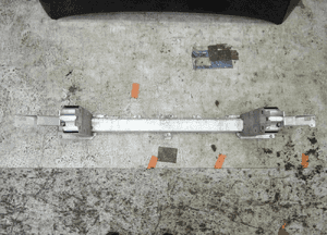 Bmw 5 G30 idealna belka przednia 3