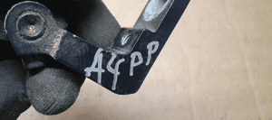 Zawias zawiasy drzwi prawy przód para Audi A4 B6 8E0831412E 7