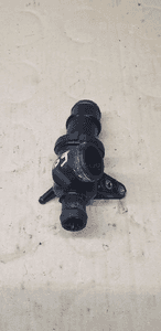 Obudowa termostatu termostat Mercedes W169 2.0 CDI A6402000415 2